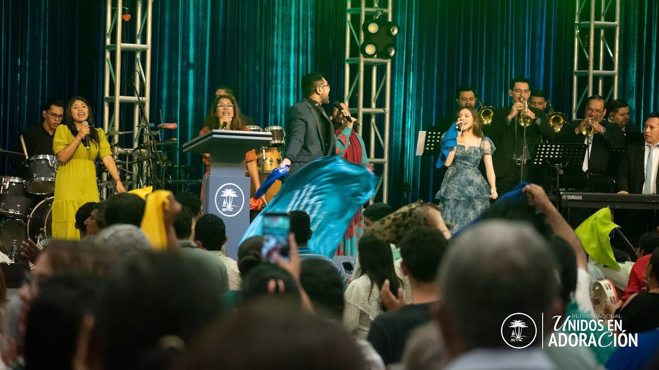 Popurrí de Alabanza - Dios de Abraham | Grande es el Señor | Mas tu Jehová | En Vivo