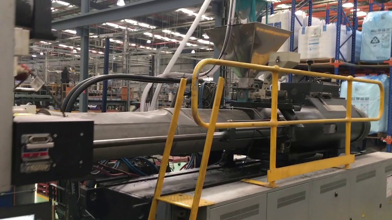 Sandretto TESF 11000 1100 ton Plastic Injection Moulder (2007)