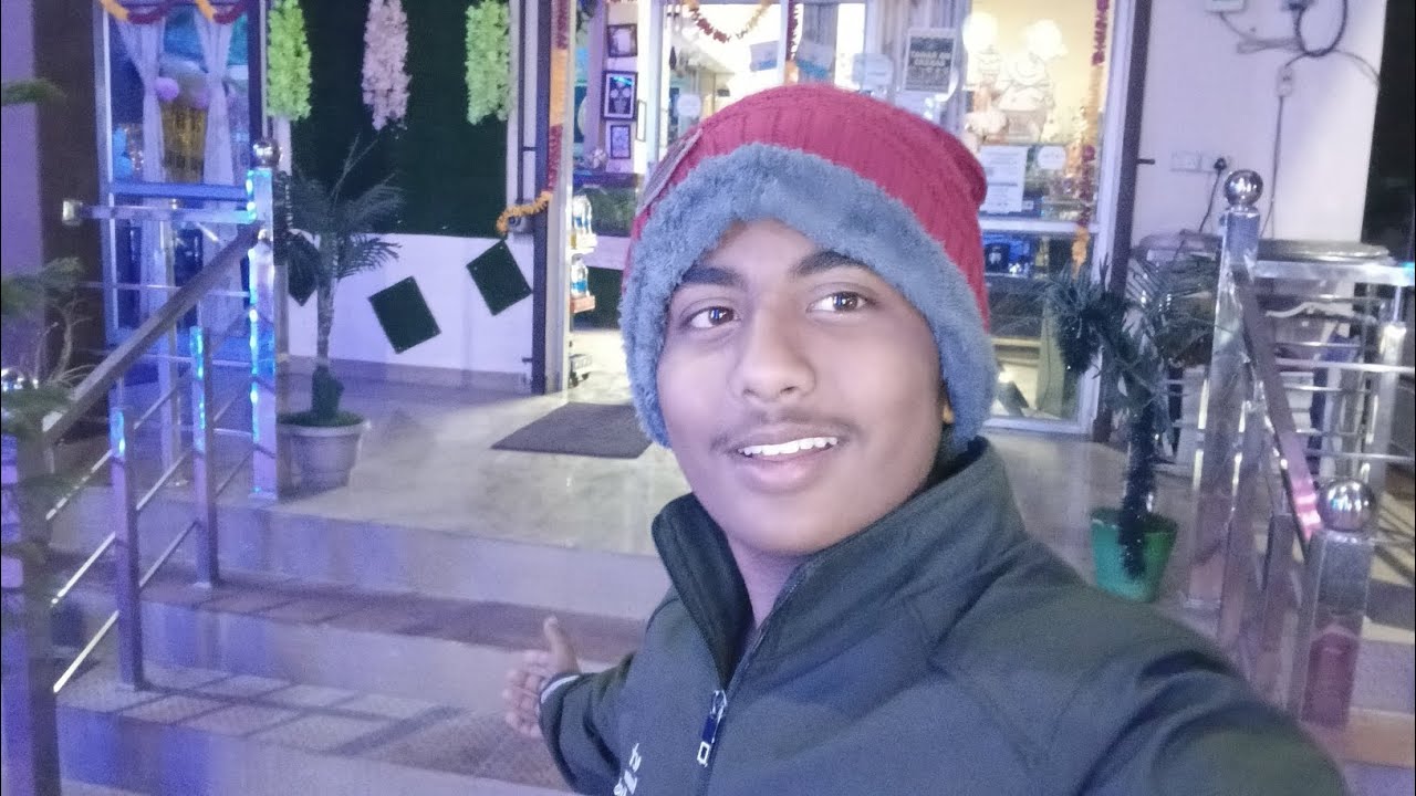 Delhi blogger church church Gaye ham log#vlog #dailyvlog 