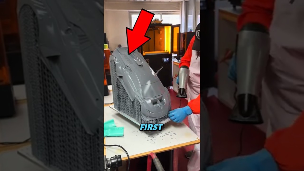 Компания Lamborghini может подать на него в суд за это... 😮