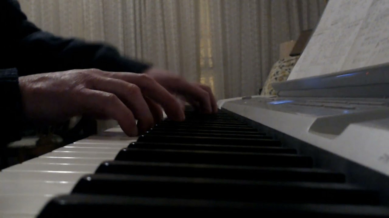 REGINELLA (Liberto Bovio / Gaetano Lama) Solo piano