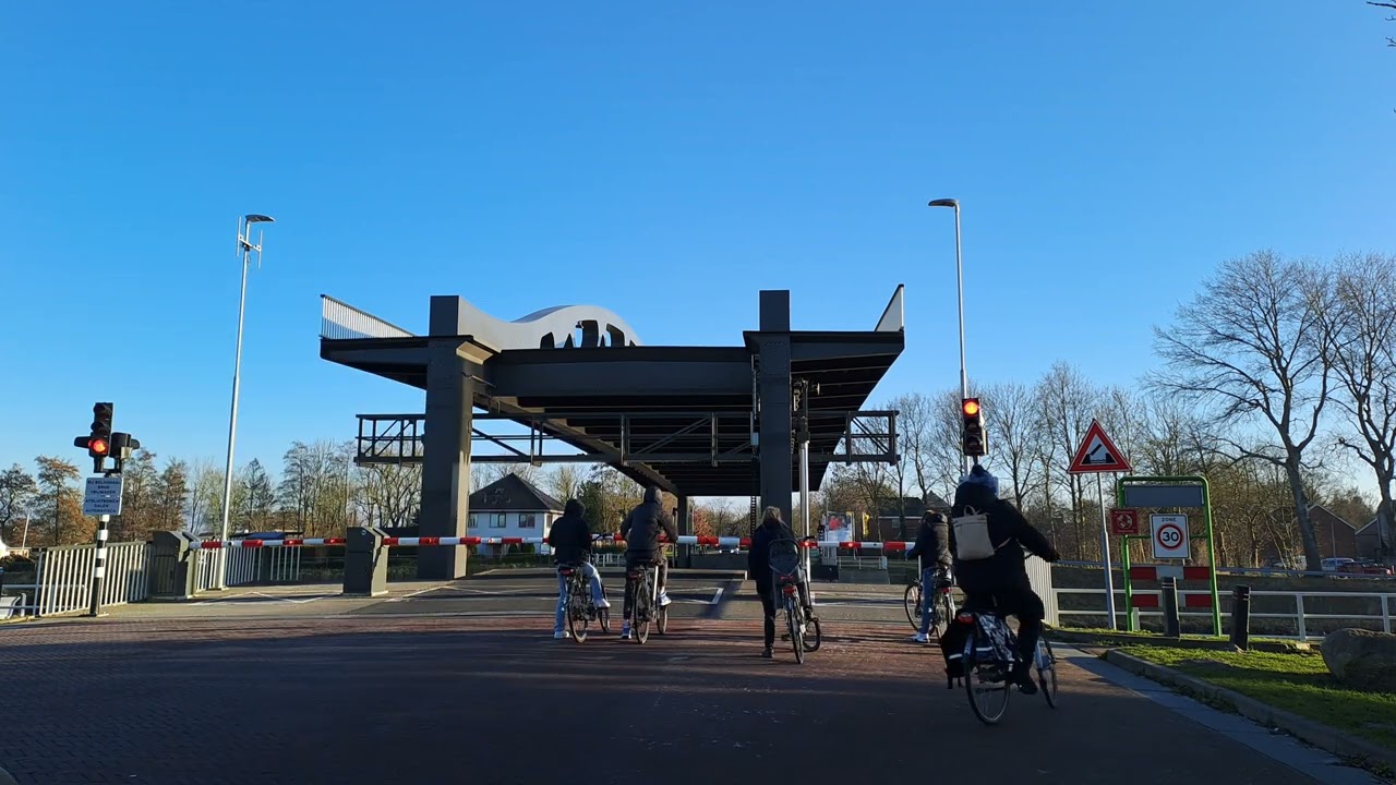 Brugopening Zuidhorn//Dutch bridge opens