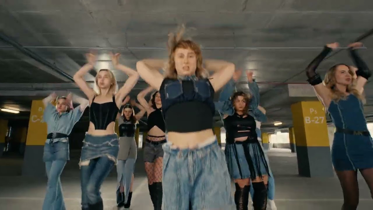 Karina Explosion - Waacking Dance video