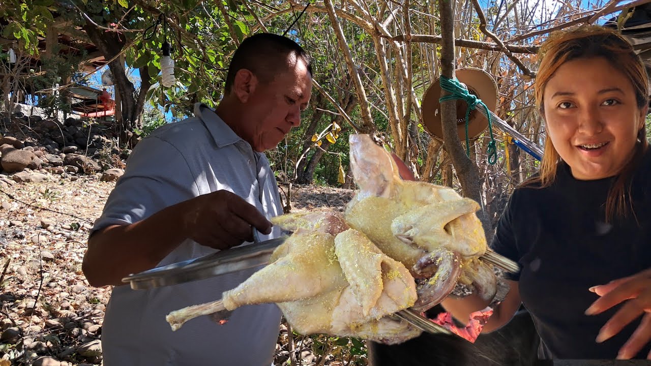 Primer sopon del año  de 2 gallinas en el río torola