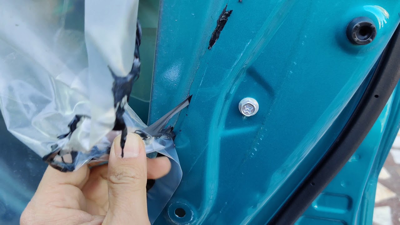 Suzuki vitara ön kapı sökme işlemi