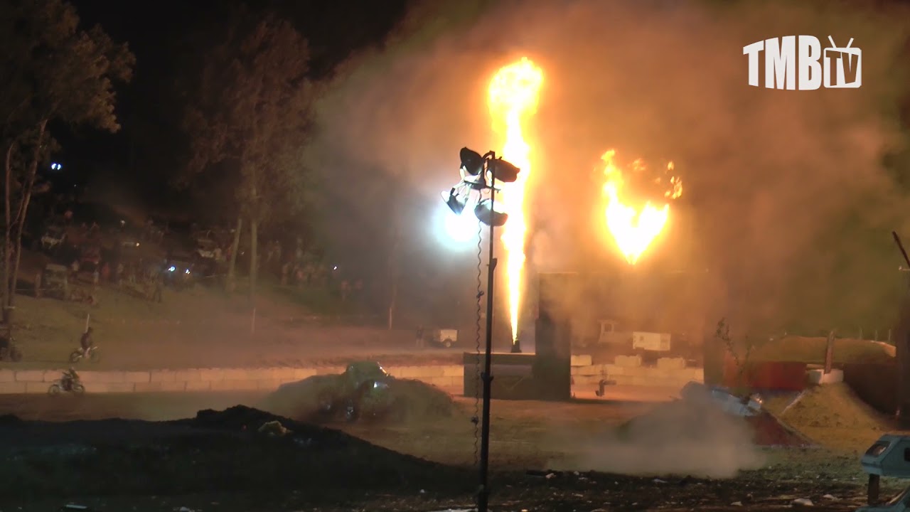 DENNIS ANDERSON'S KING SLING SETS NEW MEGA TRUCK JUMP WORLD RECORD - 225 FEET!