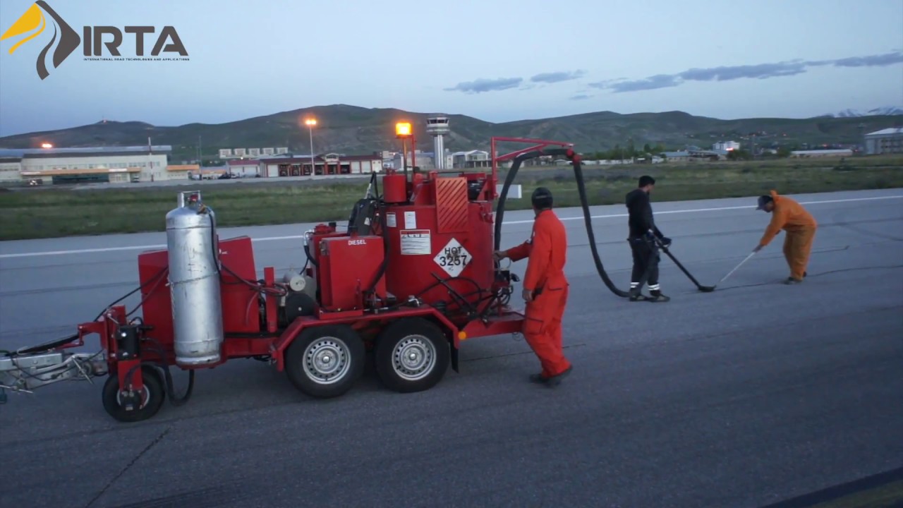 Crack Seal (Asfalt Çatlak Onarımı)