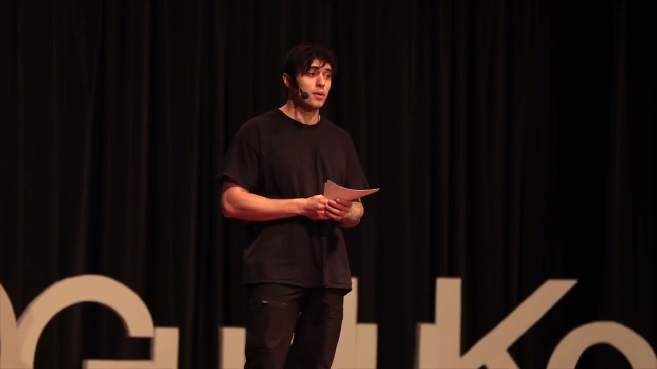 Ne yaparsan yap en iyisi ol! | Emir Elidemir | TEDxYouth@GucluKoleji