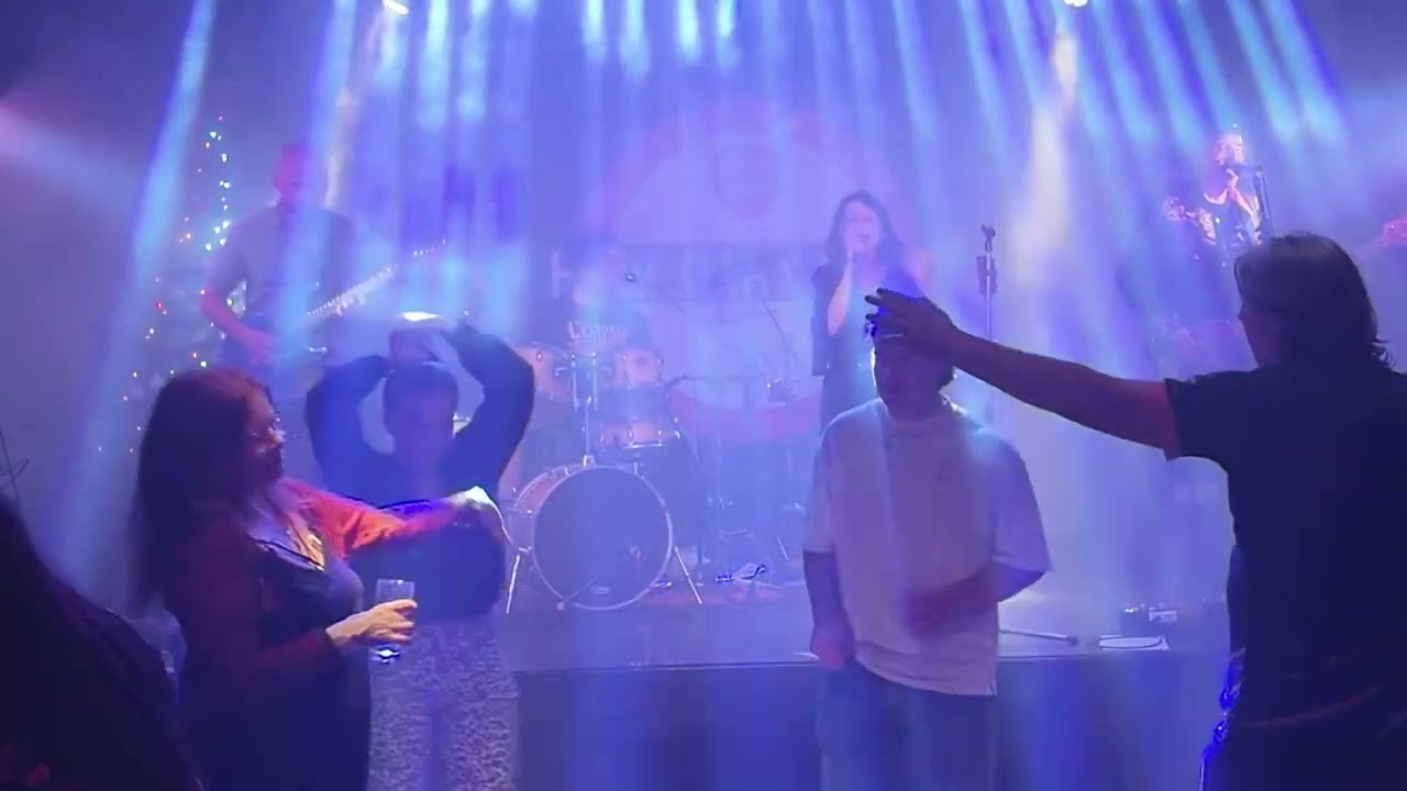 Interns   Starlight (Muse cover)   Nambucca 2024 12 14