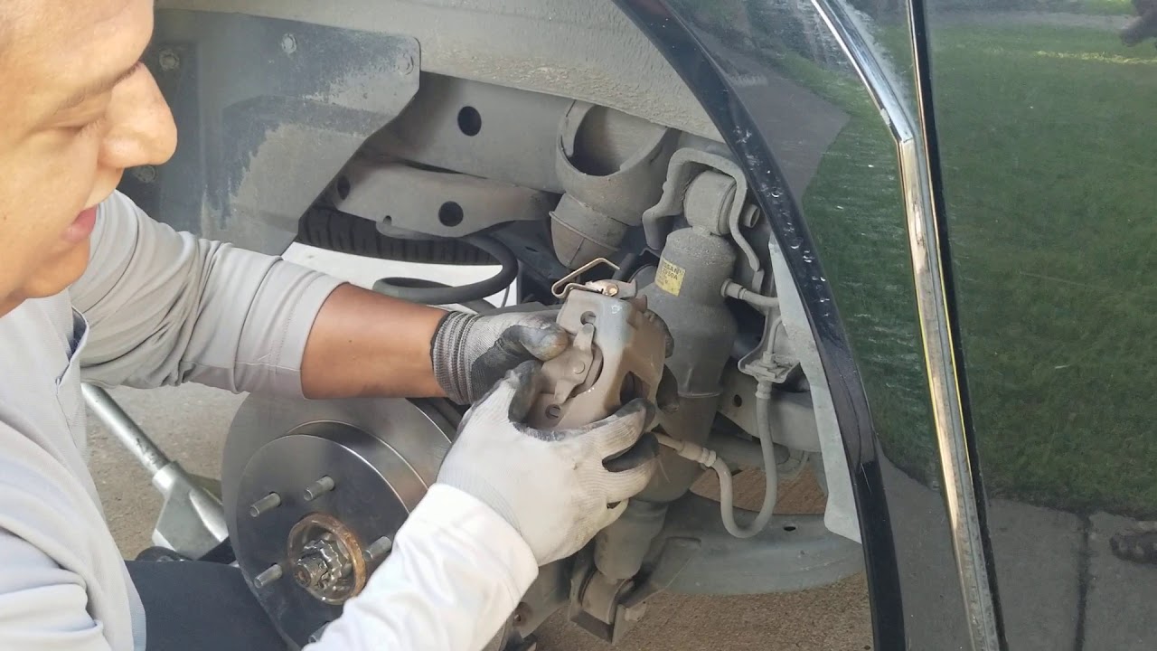 2014 Nissan Armada Rear brakes and brake rotor