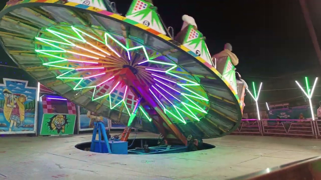 The biggest fair in Kolkata features a Ferris wheel. Kolkata big Mela . 
