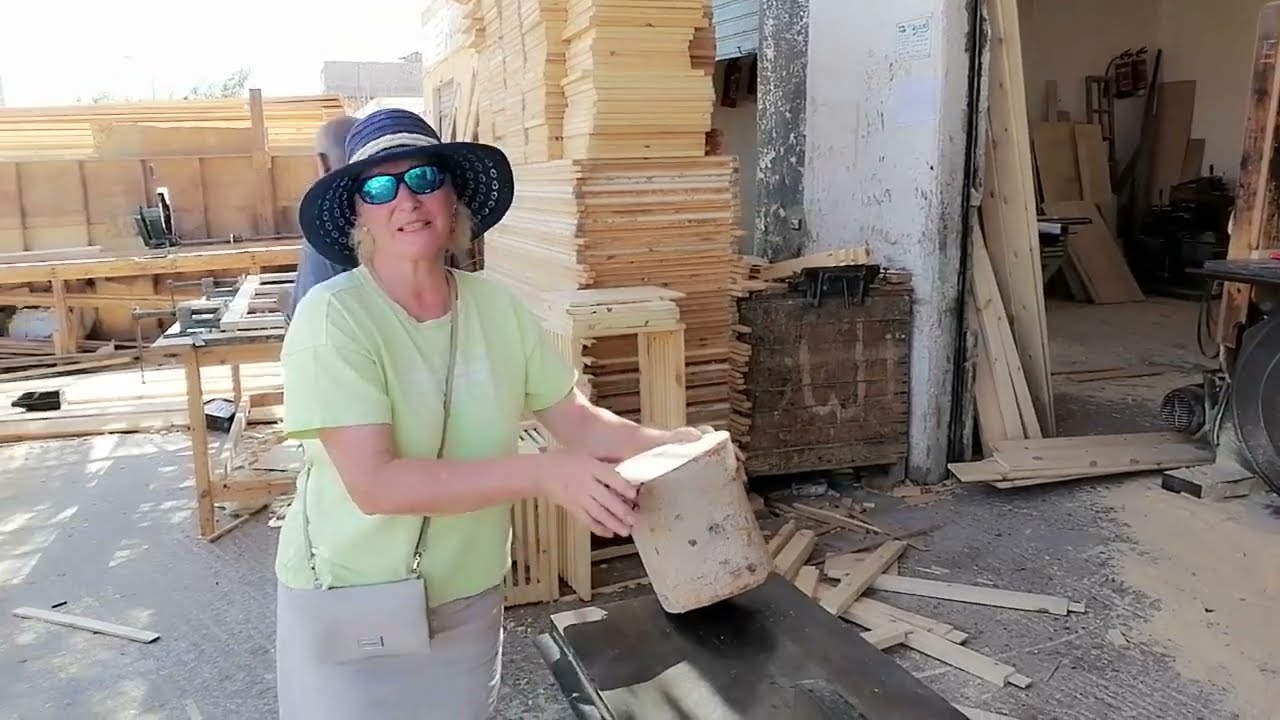 Удивительный фикус. Ваза. Точу сырую заготовку. Обработка эпоксидкой. Woodturning wet ficus vase