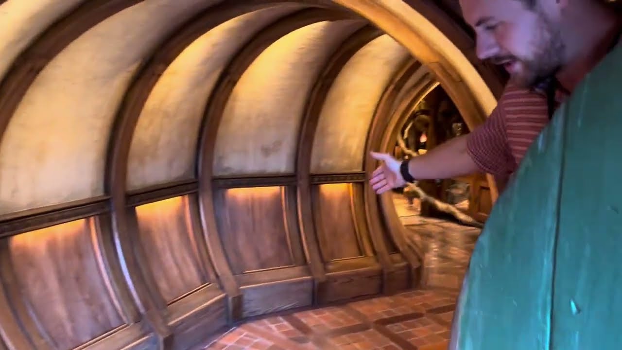 Hobbit House Tour Hobbiton