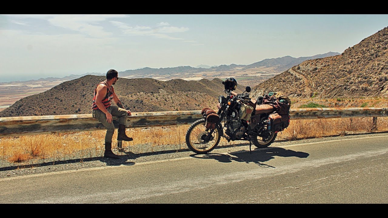 Rodando con Bandida - Honda Dominator NX650 de 1990 scrambler