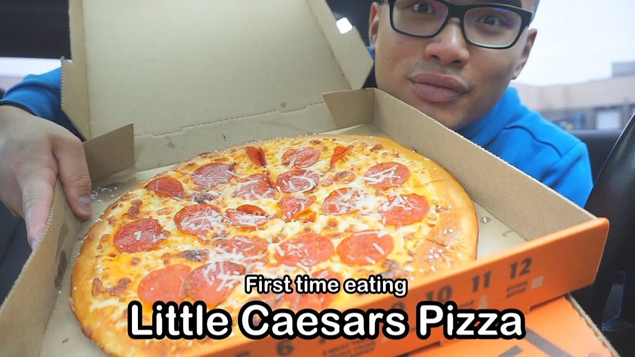 First time eating LITTLE CAESARS PIZZA *MUKBANG