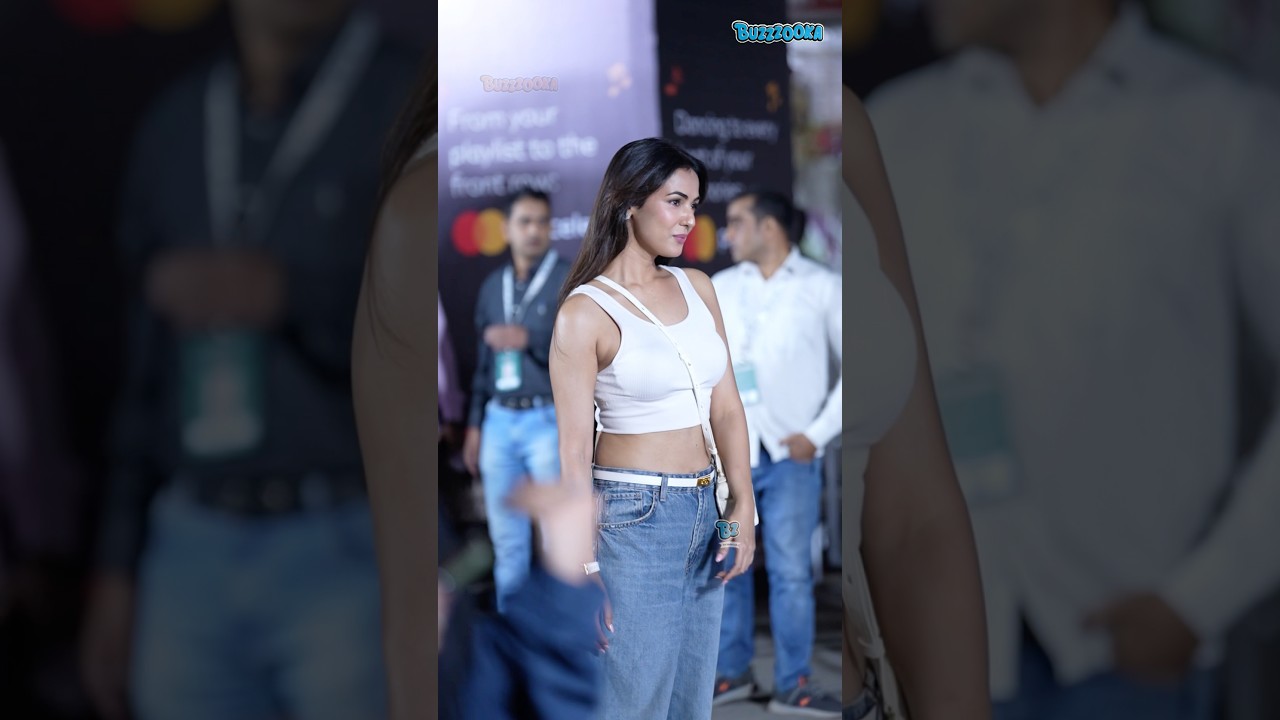 Sonal Chauhan makes sizzling entry at music concert last night 🔥🙈#sonalchauhan