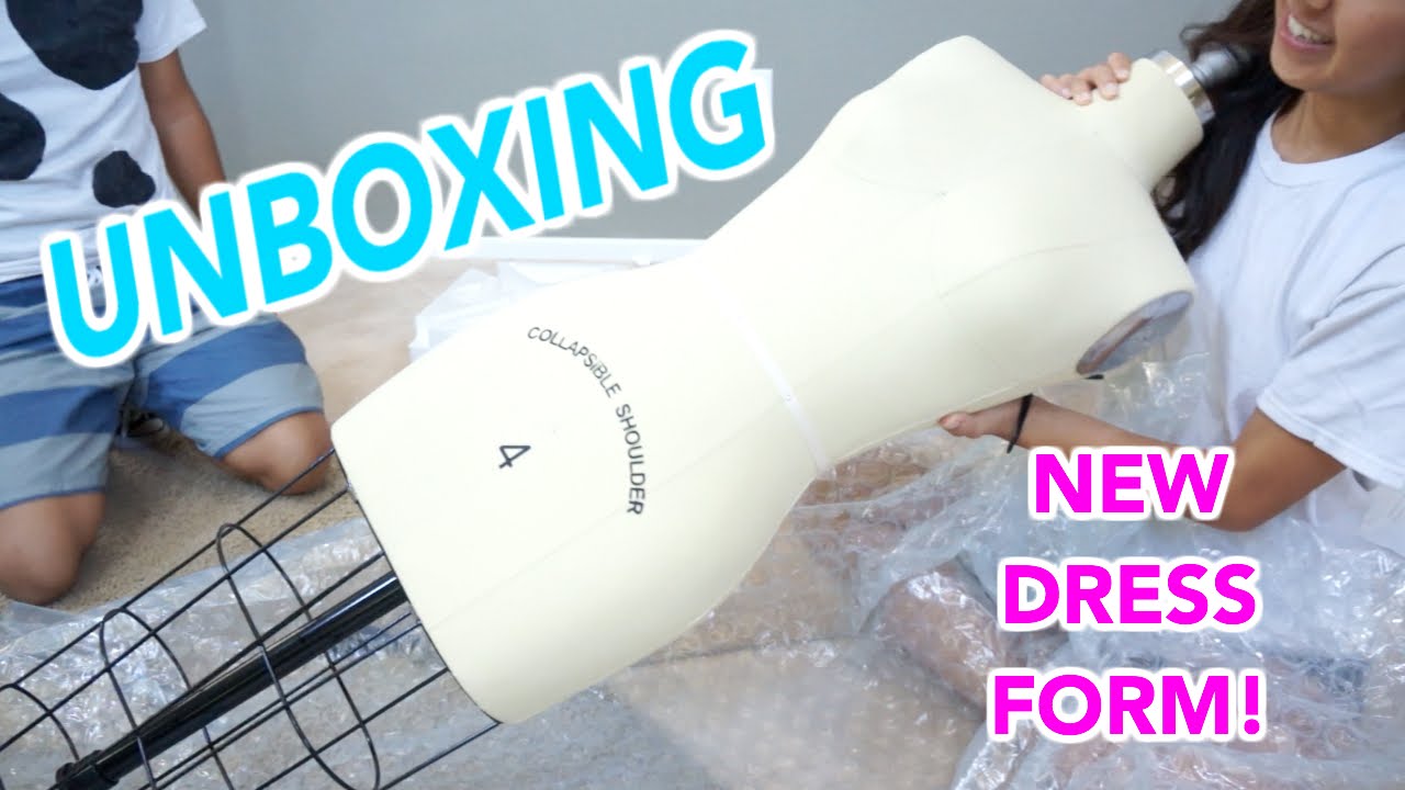 Unboxing & Assembling Dress Form!