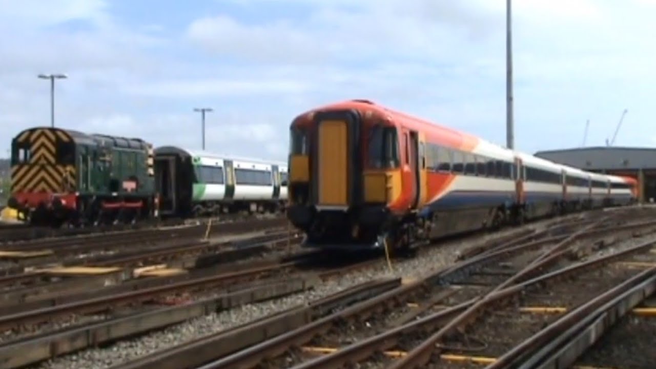 Class 442s in Brighton, 2008.