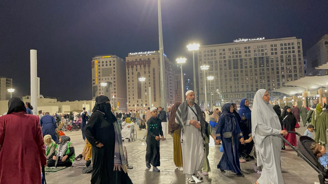 المسجد النبوي بعد العشاء / سكينة لاتوصف