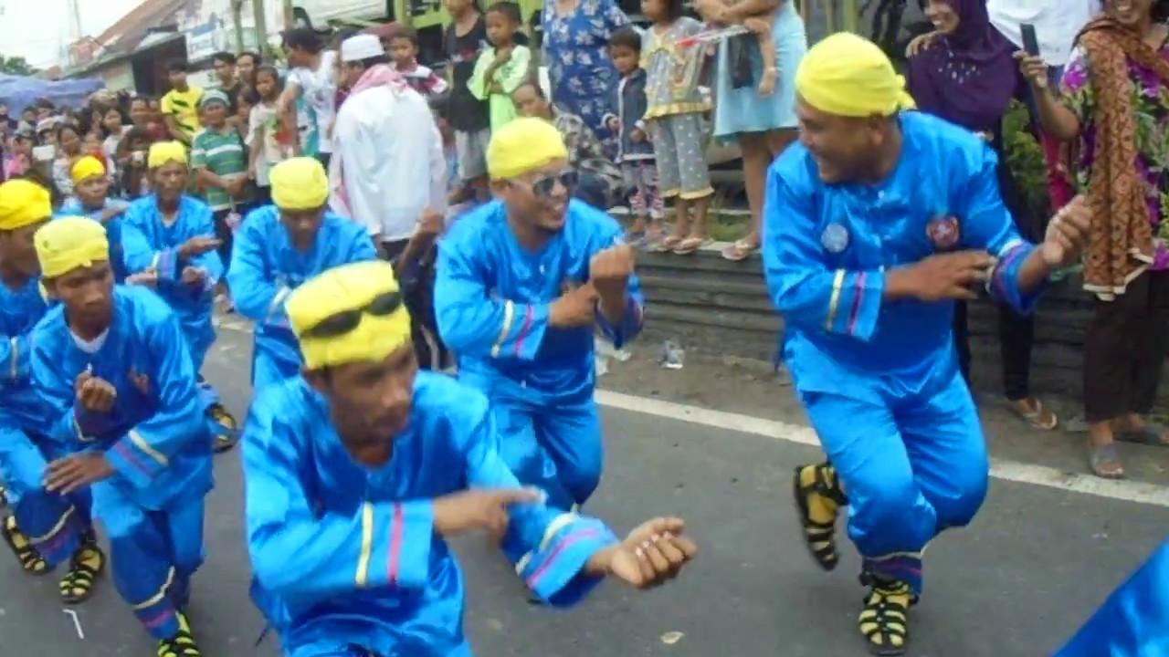 Seni Kuntulan " Al-Hikmah " (1) Memperingati Hari Jadi Brebes ke 337 Desa Kebogadung