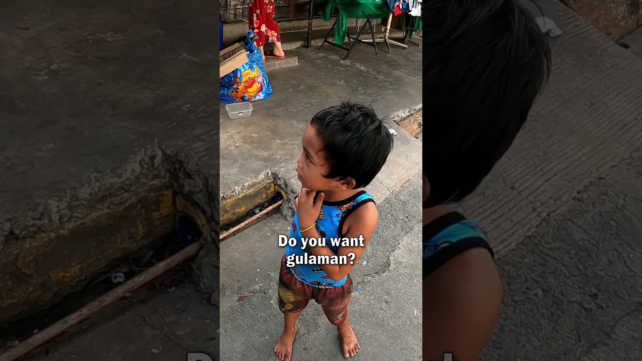 Spring Rolls Vendor on the Streets of Manila, Philippines 🇵🇭