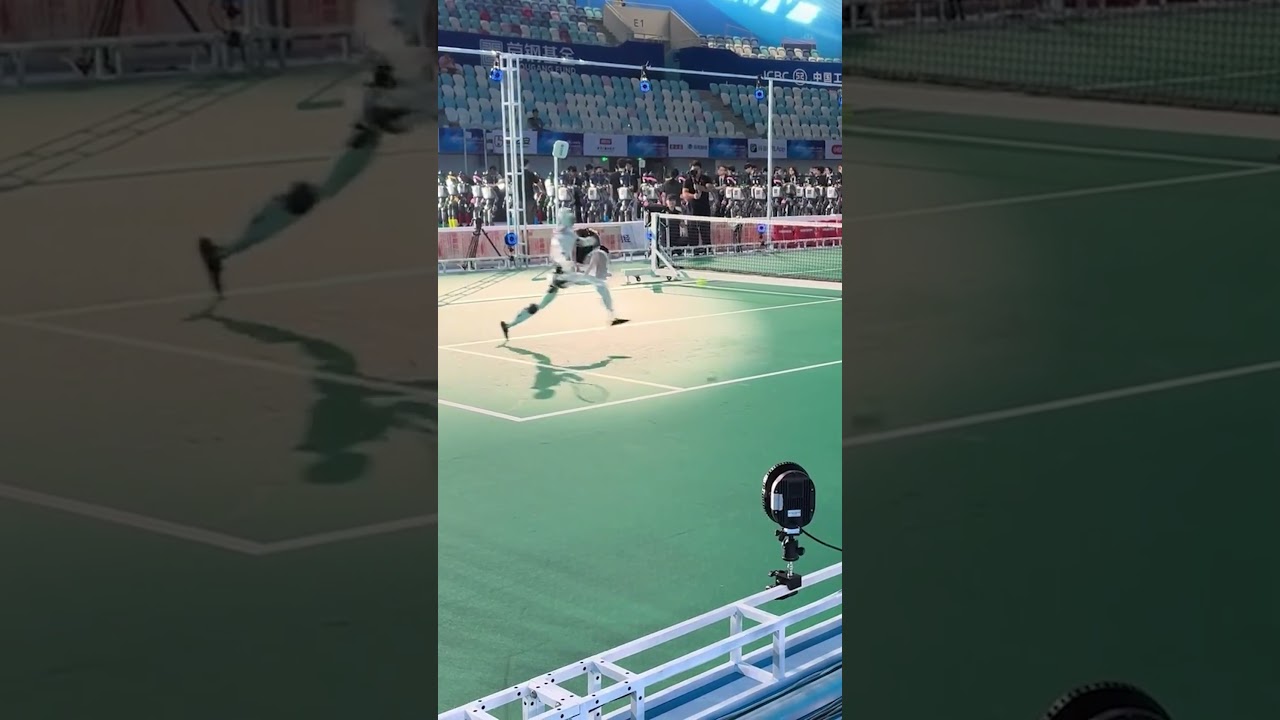 Humanoid Robot Chokes During Tennis Match&mdash;US Open Players Can Sleep Soundly #shorts