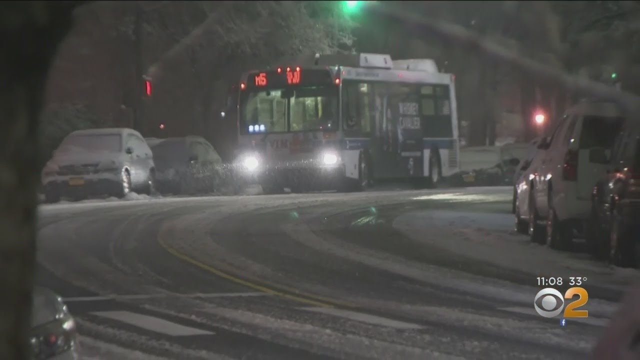 NYC Cancels School As Snow Storm Moves In