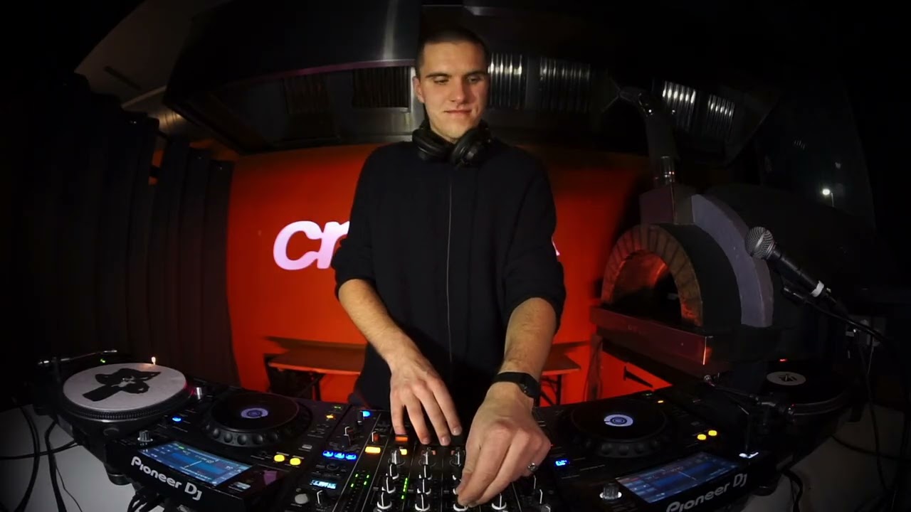 AdomasLP - CROP RADIO - 08/12/25