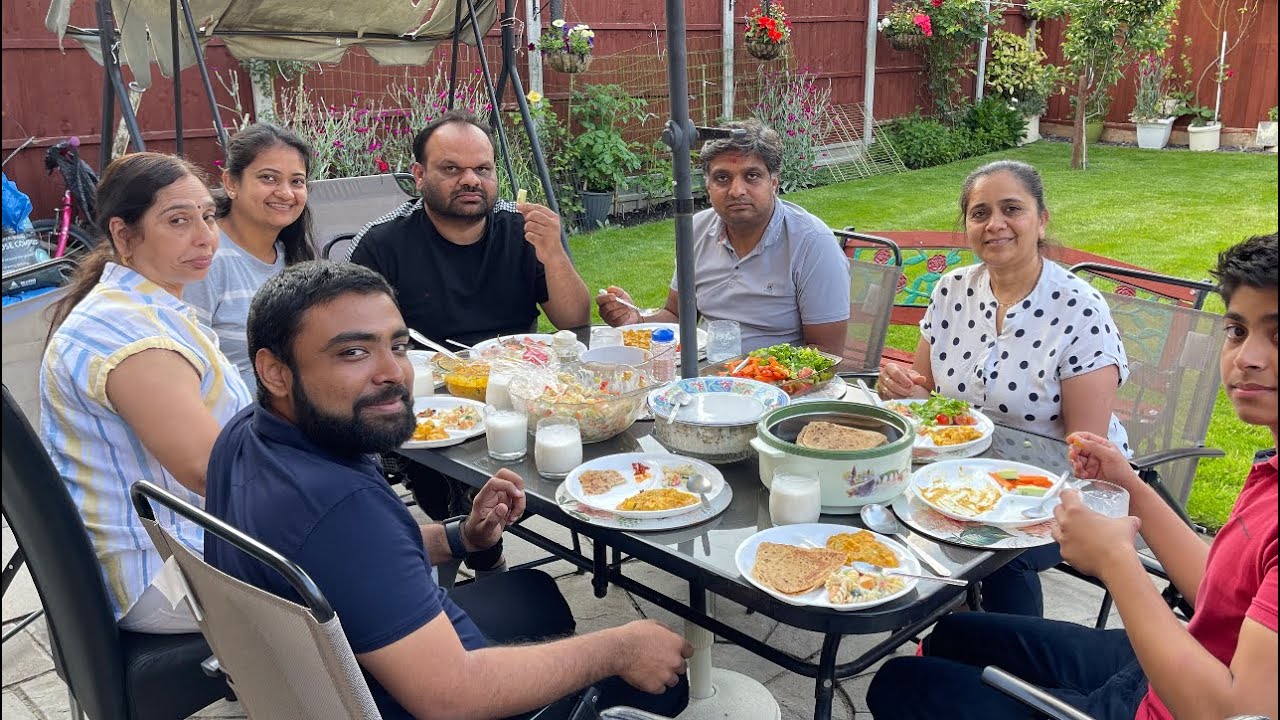 Full family Gaye aunty uncle ke ghar pe dinner ke liye | Aadi ka real birthday aunty ke ghar manaya