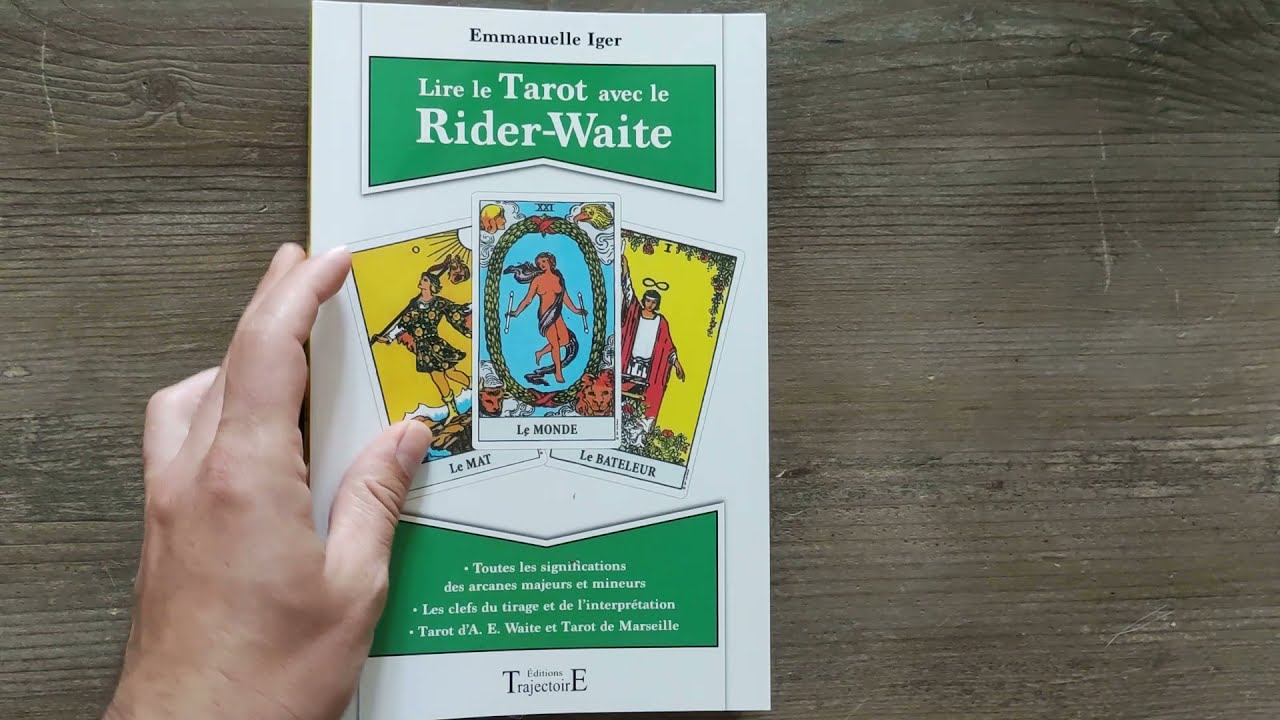 Pr&eacute;sentation du livre Lire le tarot avec le Rider-Waite de Emmanuelle Iger