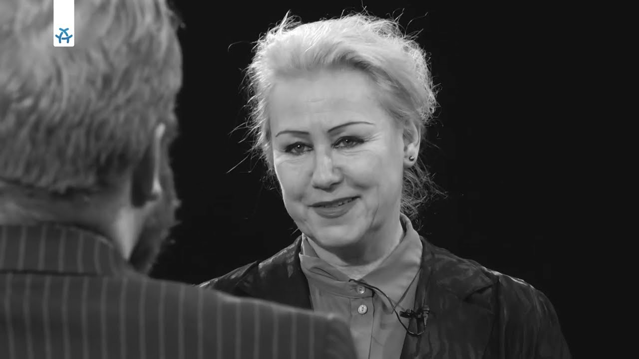 Christiane Voss im Interview | Kritik der Zukunft - Dialog mit der Gegenwart