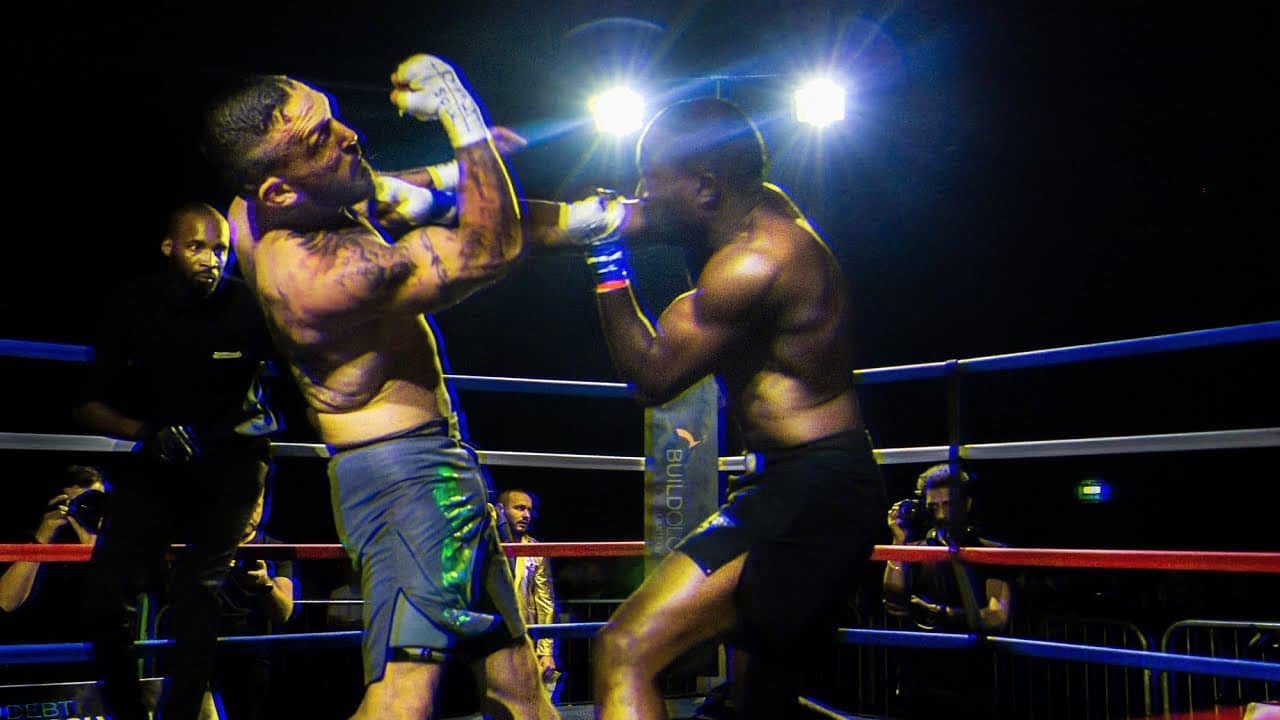 J'AFFRONTE UN COMBATTANT DE MMA EN BOXE &Agrave; MAINS NUES - BARE KNUCKLE