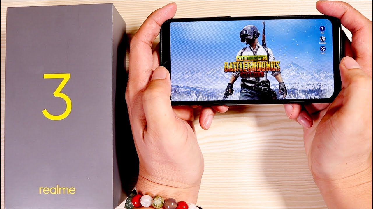 Realme 3 Unboxing and Hands On - Pubg, Camera, Battery
