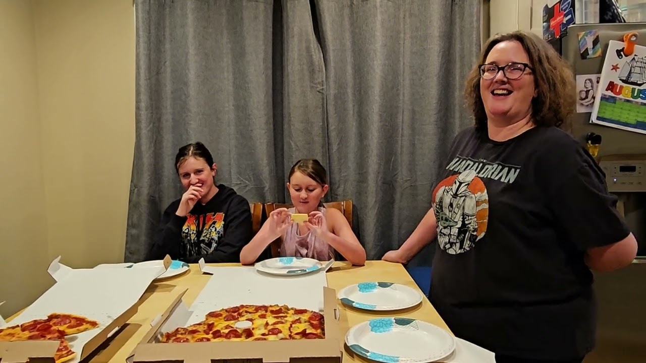 Review of Giovanni's Pizza in Chicago, IL - Chicago Pizza Review