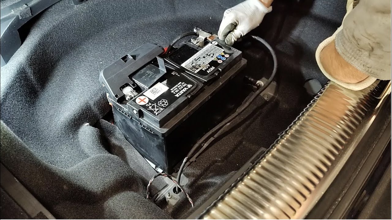 Sostituzione batteria AGM + codifica con OBD11 - Audi A4