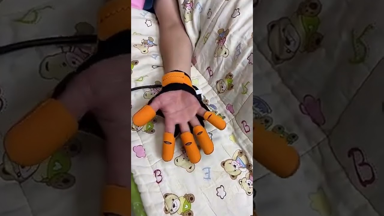 ▶️ Easy-use hand trainer for seniors and stroke patients  ( # 1902 ) @MaviGadgets Hand Trainer Glove