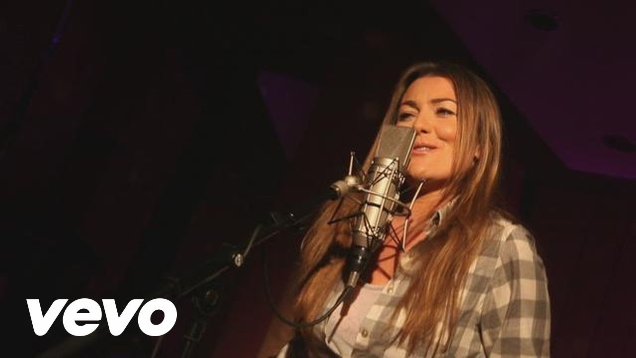 Amaia Montero - Caminando (Primer Plano)