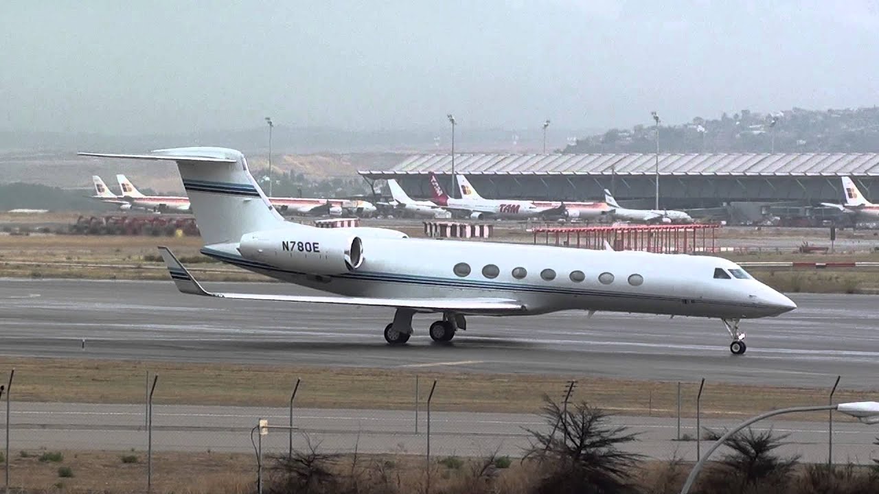Private Gulfstream Aerospace G IV Gulfstream IV N780E Taxing at Madrid Barajas MAD