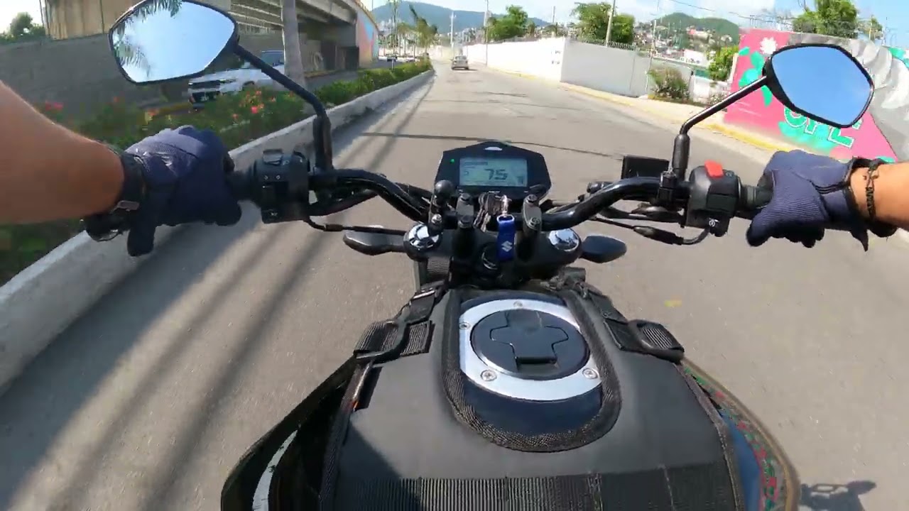 Desempeño de Gixxer 150 Naked en Carretera.