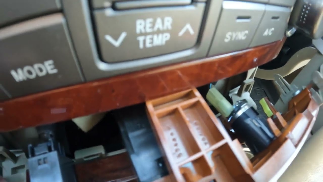 2008-2013 Toyota Highlander Transmission Shift Bulb Replacement