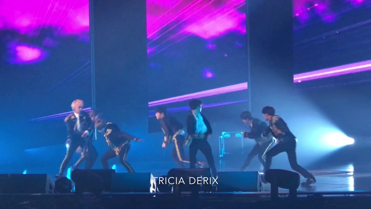BTS (방탄소년단) LOVE YOURSELF in Los Angeles - Save Me - I'm Fine partial performance