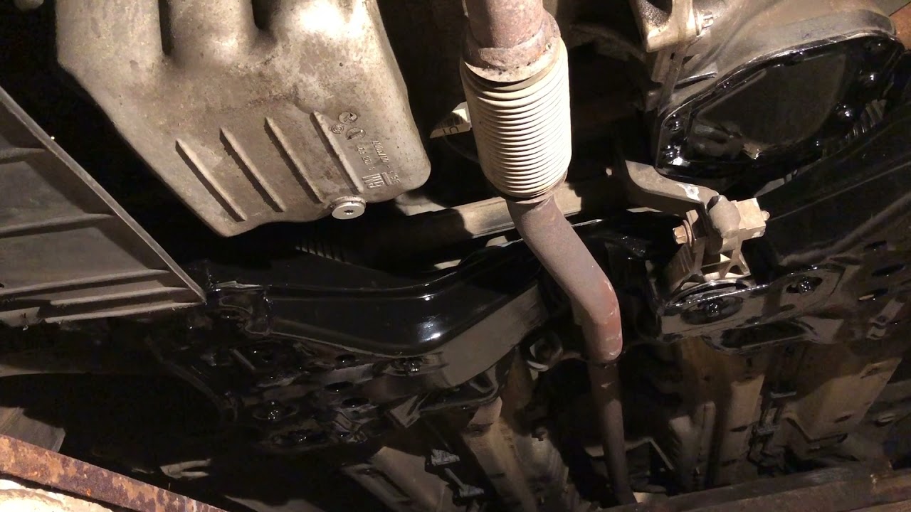 Opel Corsa D: subframe painting without disassembly / malowanie kołyski bez demontażu
