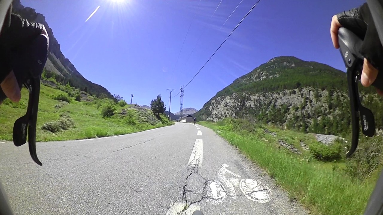 Mont&eacute;e du Col de l'Izoard en v&eacute;lo