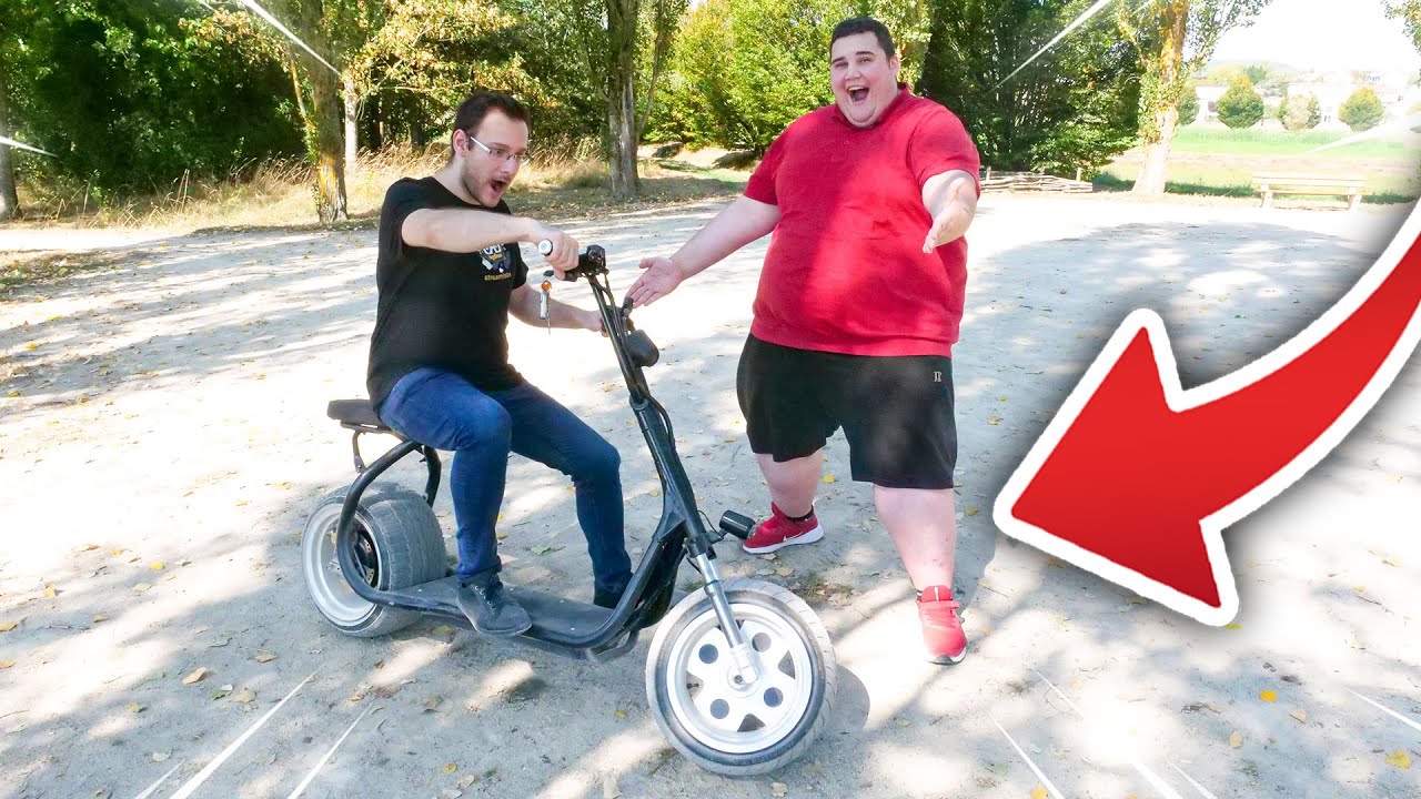IL TESTE LA GROTINETTE POUR LA PREMIÈRE FOIS DE SA VIE ! (Il a kiffé)