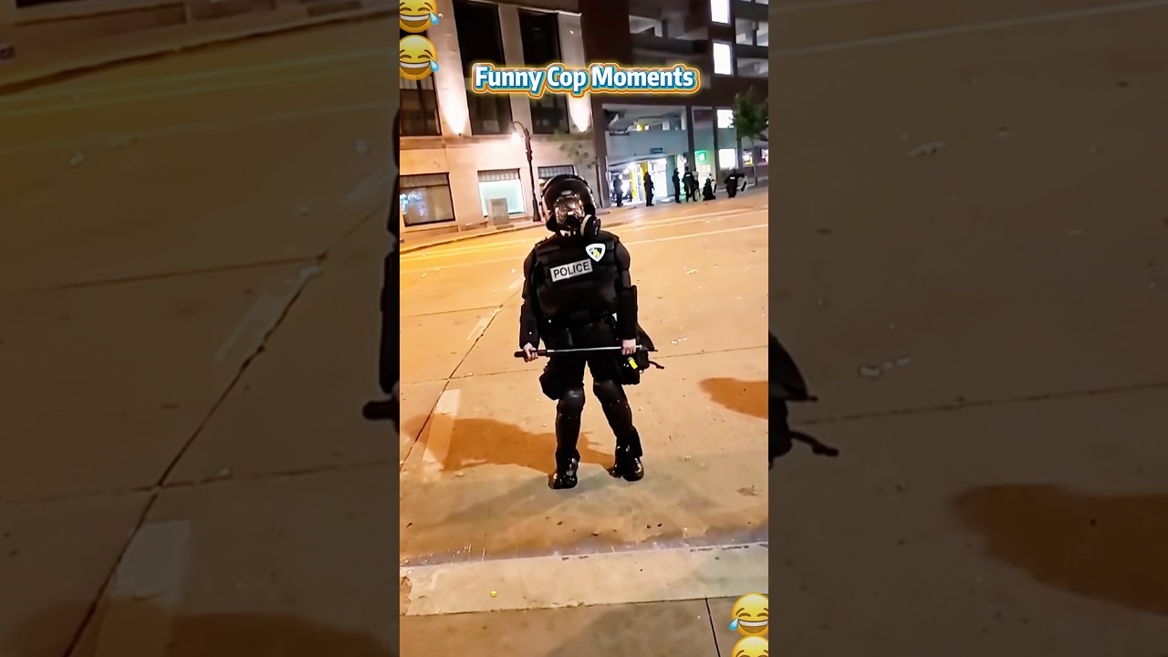 Funny cop moments🤣🤣 #funnyvideo #cops #police #pranks #usa