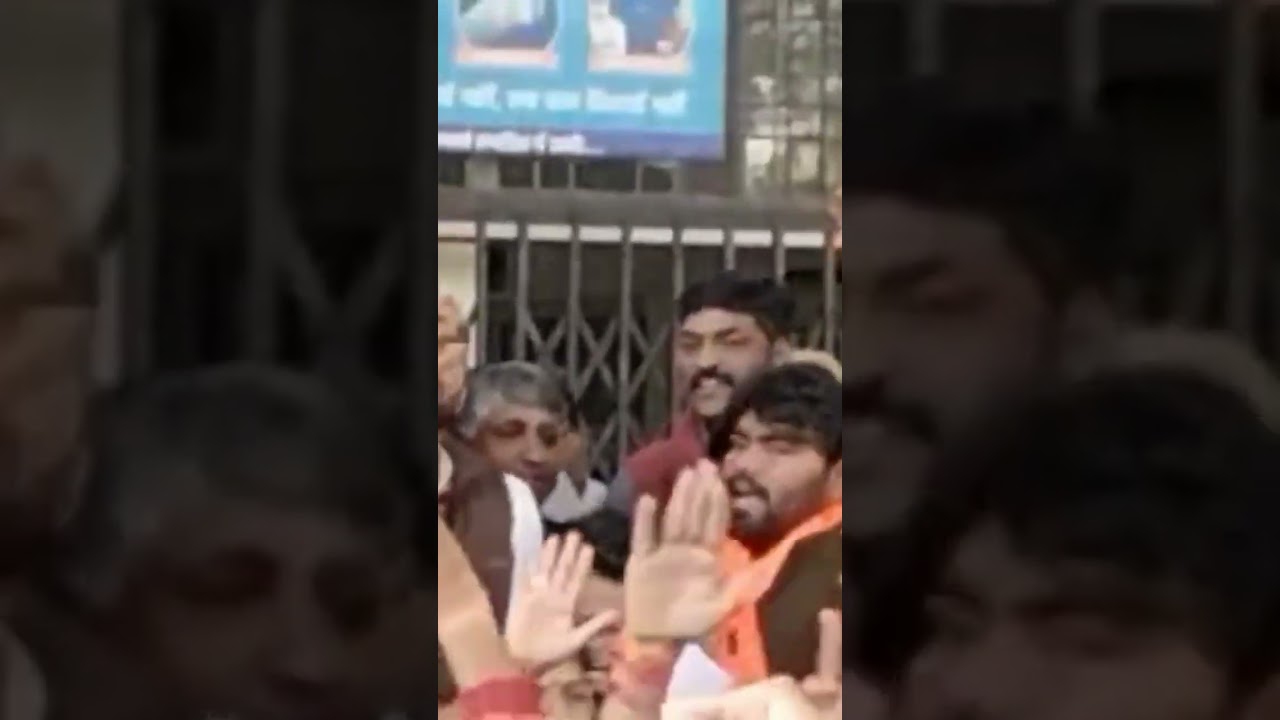 dekho RTU KOTA ka profesar kese black male krta tha 😠😠