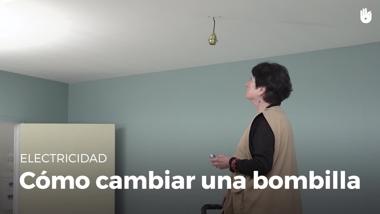 2 formas de cambiar una bombilla: f&aacute;cil y r&aacute;pido | Electricidad
