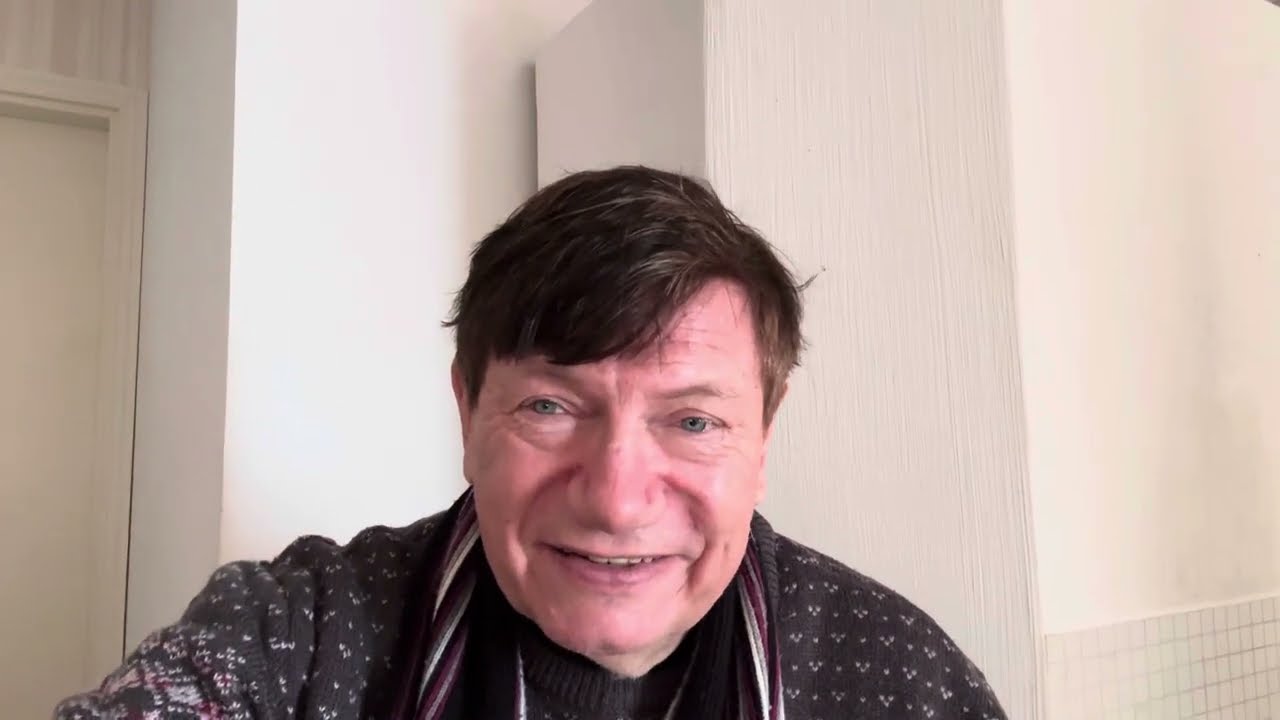 Hiihtoliiton ex-päävalmentajan  Pekka Vähäsöyringin kohuhaastattelu vuoden 2001 Lahden tapahtumista.