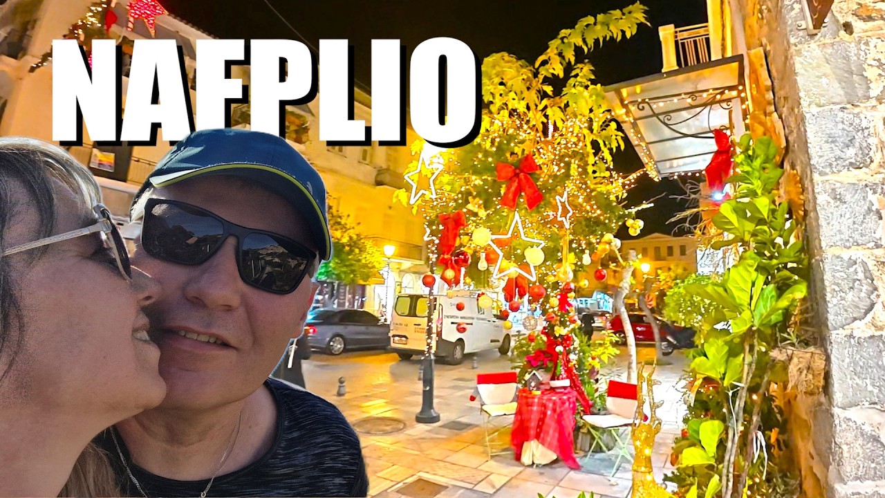 Nejromantičtější město Řecka a o Vánocích úplně září: Nafplio