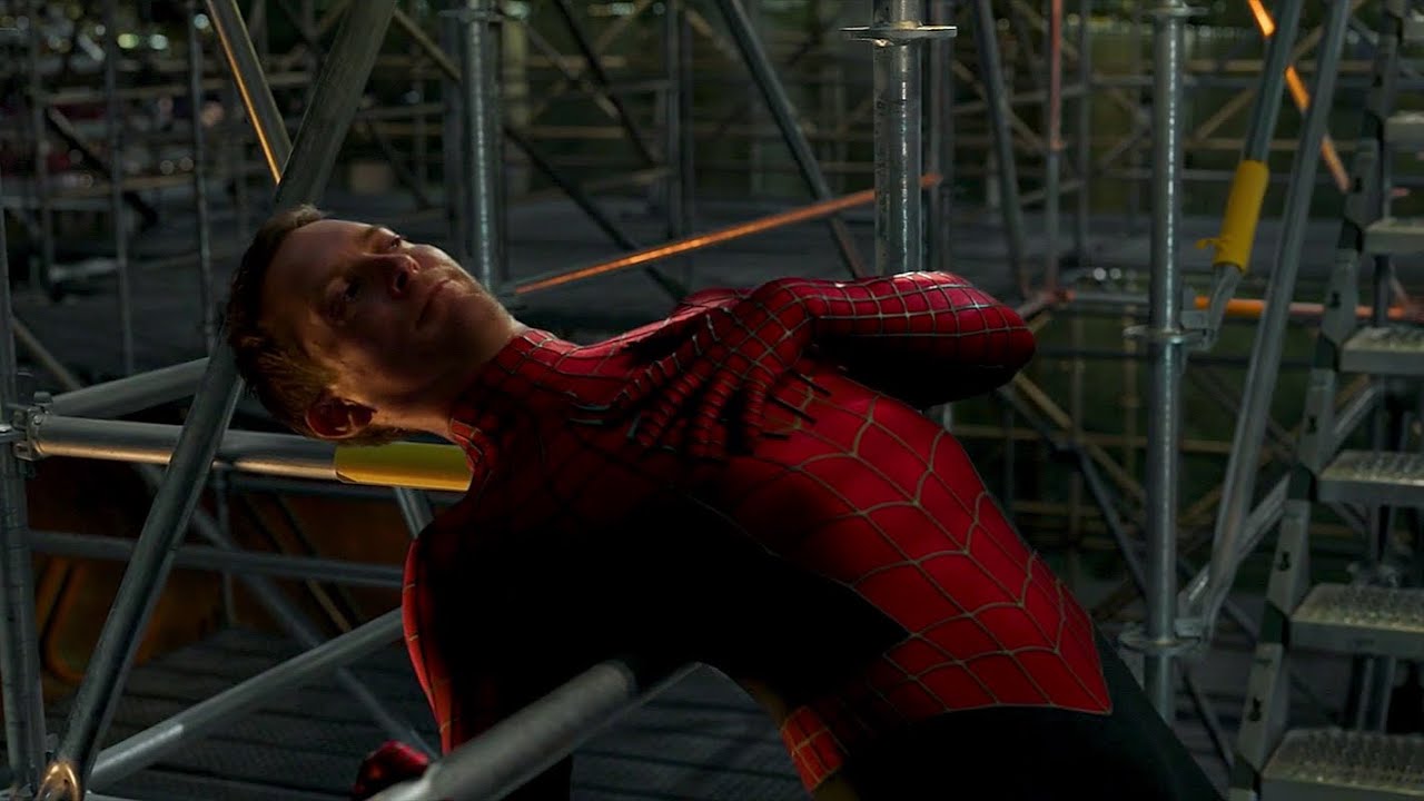 Andrew Garfield cracks Tobey Maguire's back | Spider-Man No Way Home 2021 | 1080p